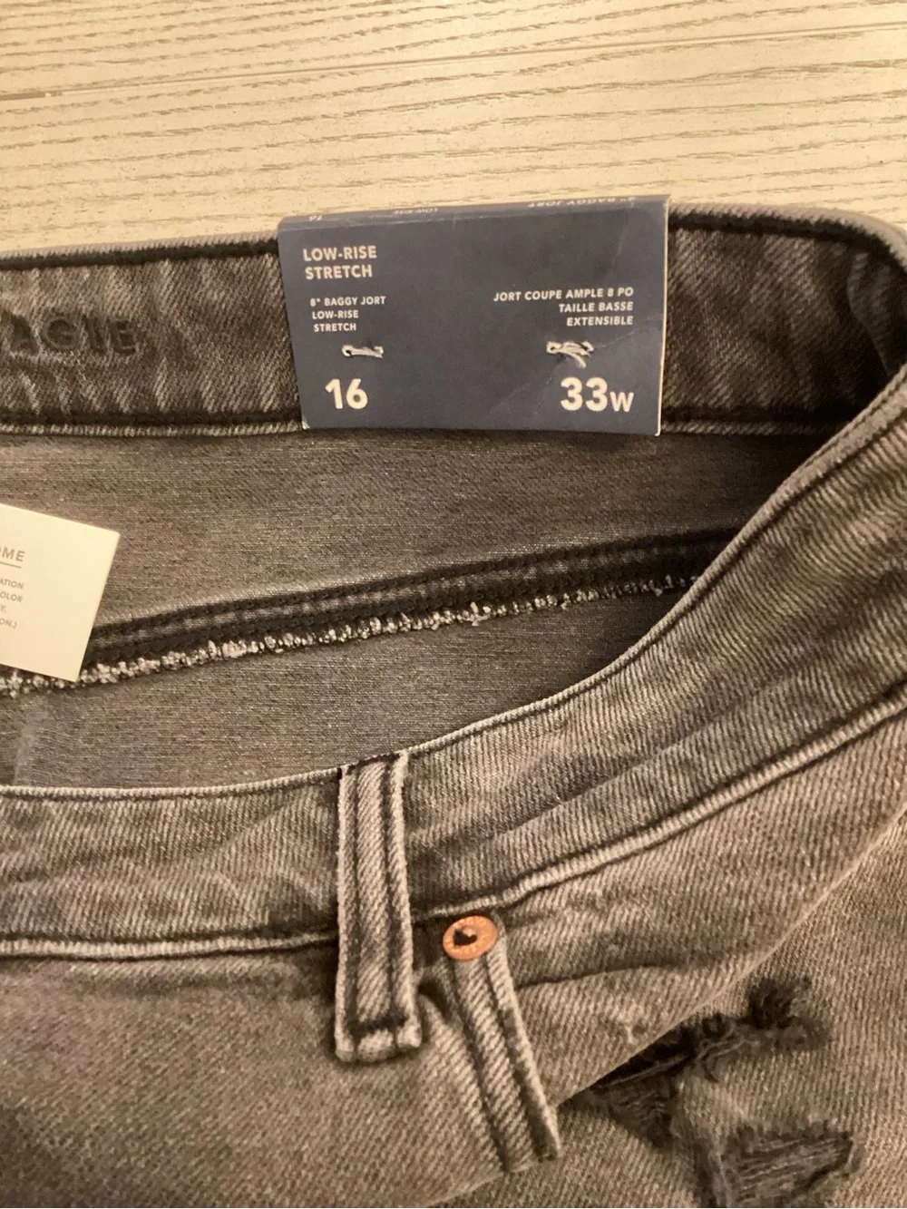 American Eagle 16 NWT Baggy Denim 8” Jort Women’s Faded Black Stretch 2025